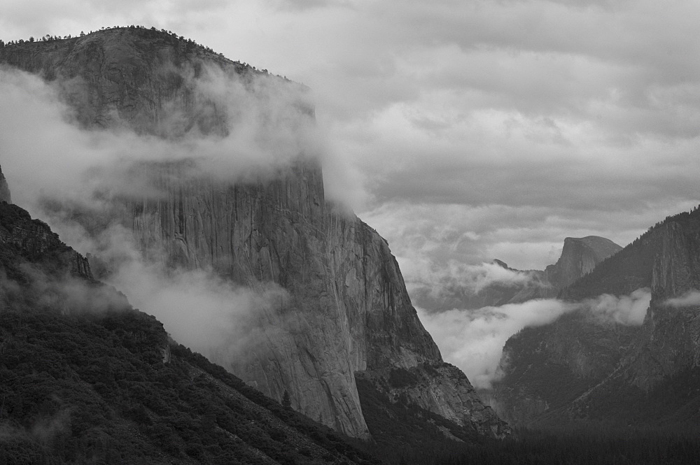 USA, California, Yosemite National Park, El Capitan