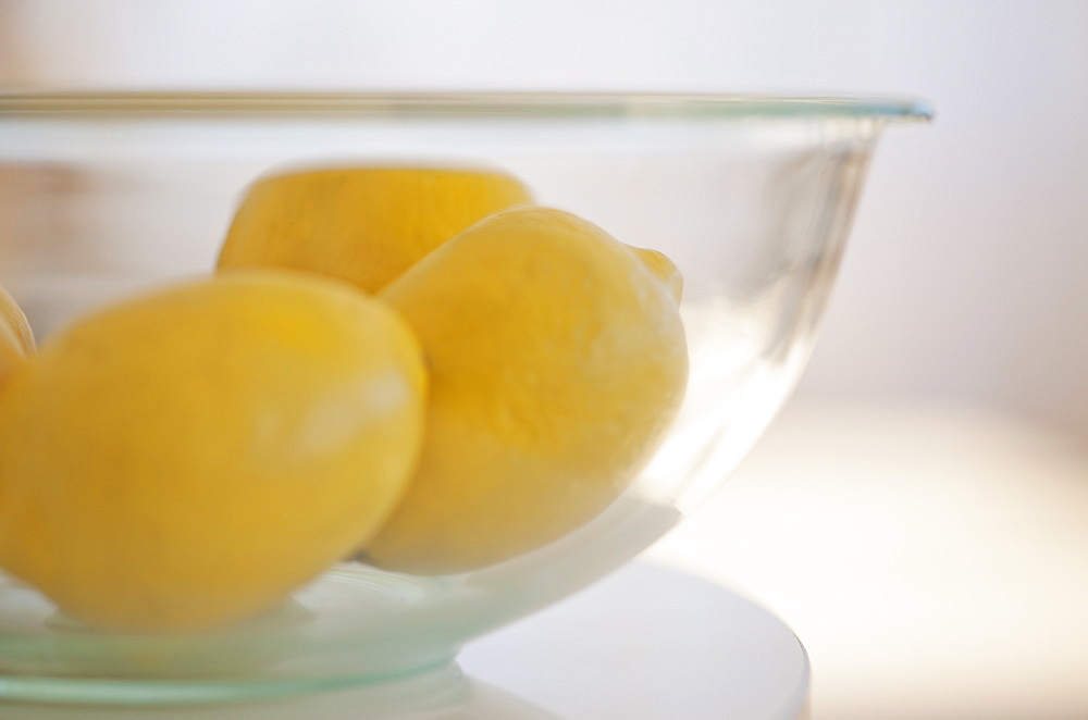 Bowl of lemons