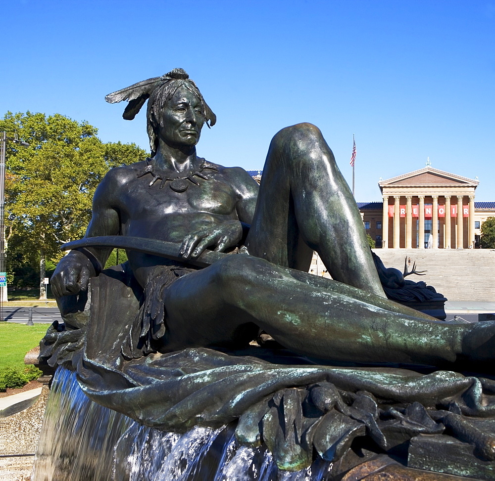 USA, Pennsylvania, Philadelphia, Neo-classical fountain statue, museum in background