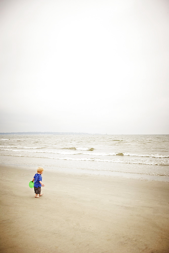 Child alone on the beach