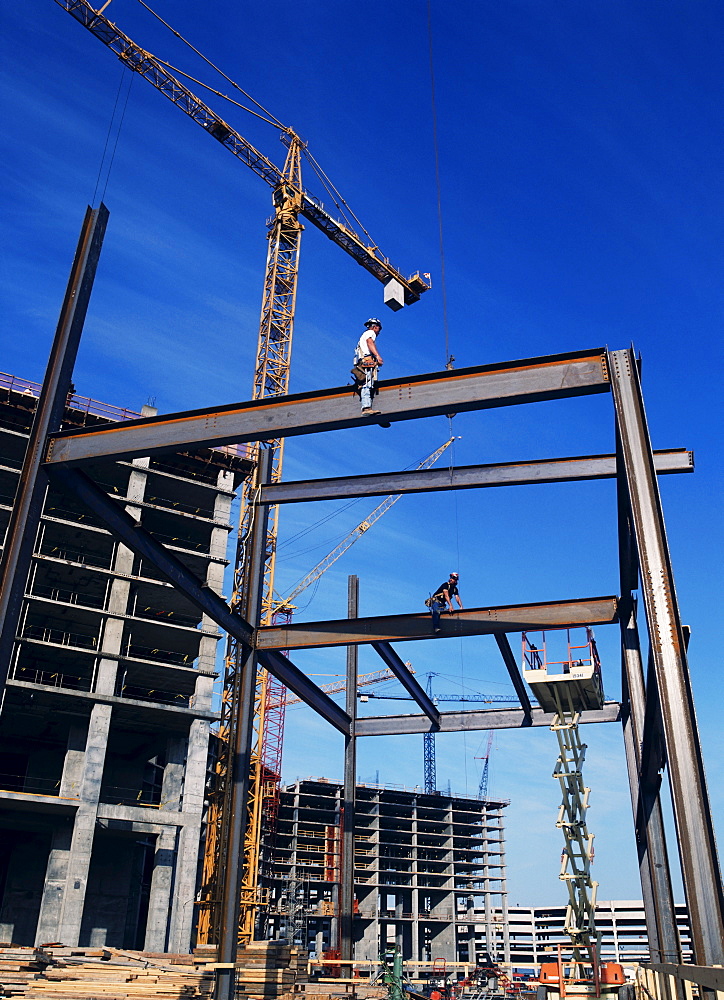 Construction of hotel and casino in Biloxi, Mississippi