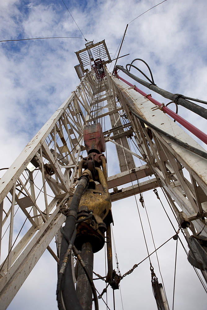 Oil drill on rig