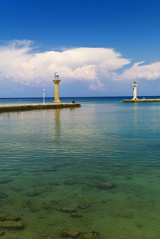Greece, Rhodes, Deer statue in Mandraki Harbor