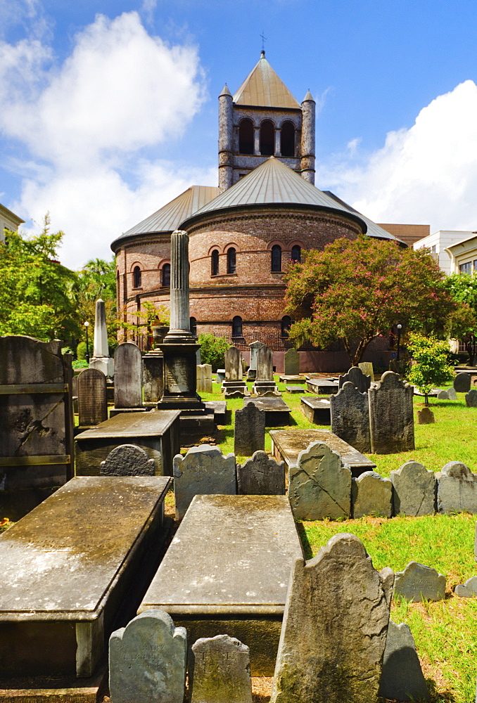 USA, South Carolina, Charleston, Congregational Church and cemetery