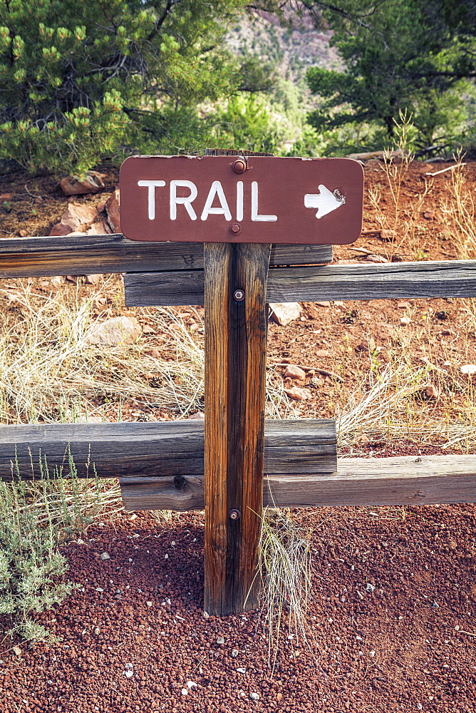 Cedar Breaks National Monument, Direction sign, RCedar Breaks National Monument, Utah