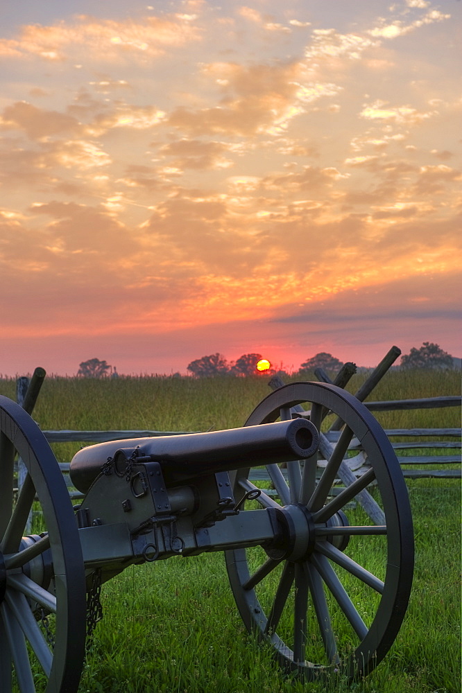 Civil war cannon