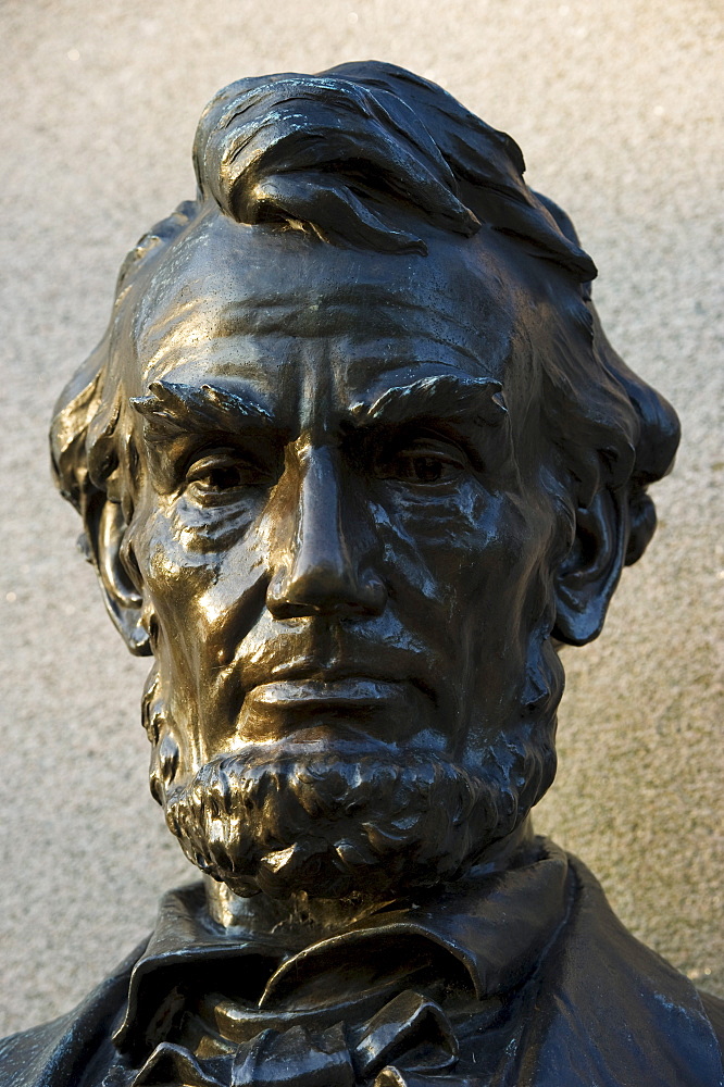 Statue of Abraham Lincoln