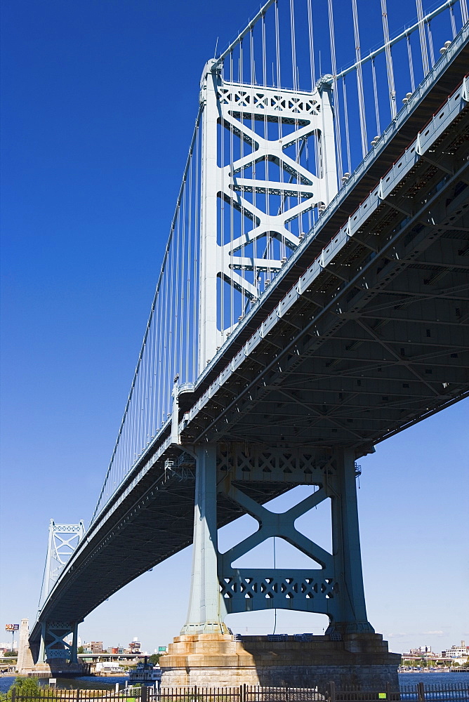 USA, Pennsylvania, Philadelphia, Suspension bridge, low angle view