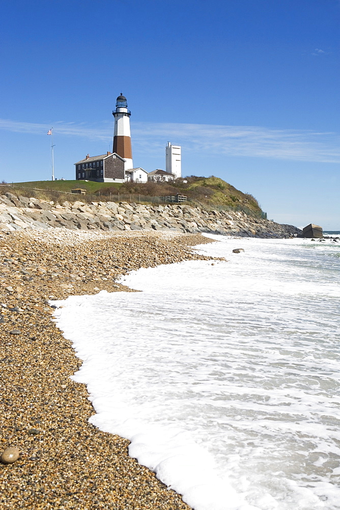 USA, New York, Long Island, Montaurk, Coastline with lighthouse