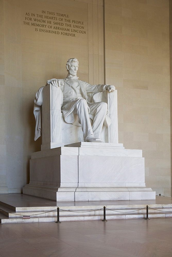 USA, Washington DC, Lincoln memorial sculpture