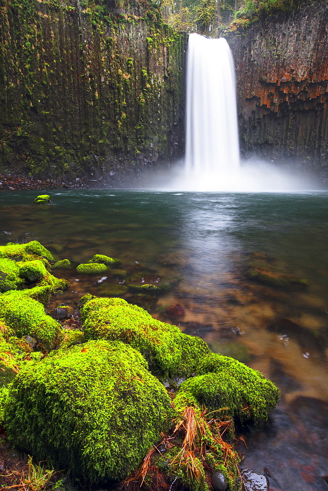 View to Abiqua falls, USA, Oregon, Marion County