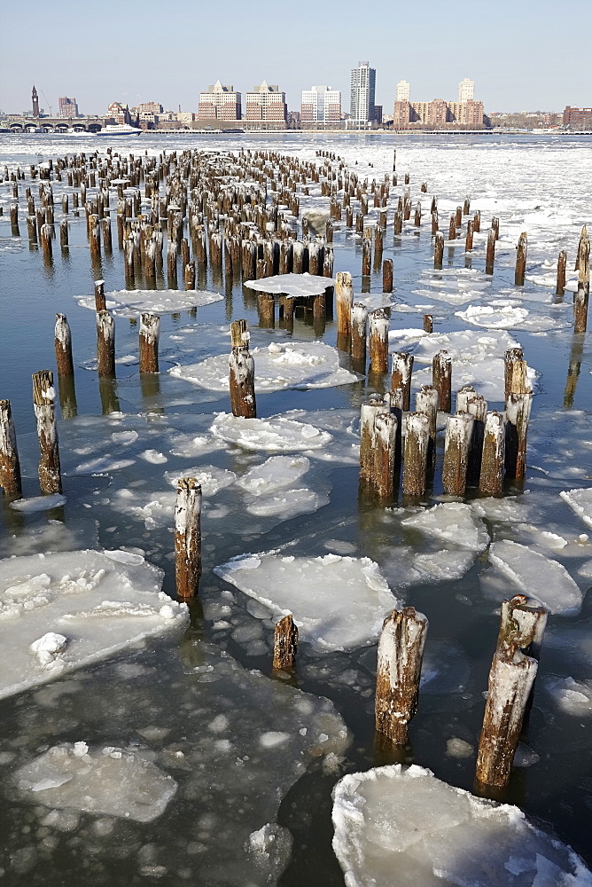 Groyne in Hudson River, Hudson River, New York,USA