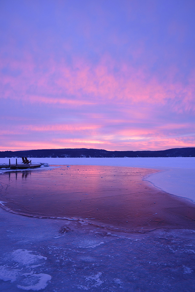 Lake George in winter, USA, New York State, Lake George