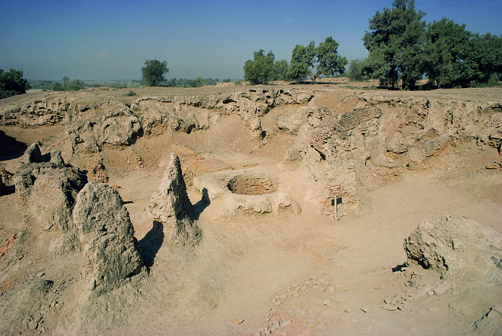 Archaeological site at Harappa dating from 3000 to 1700 BC, Sahiwal district, Pakistan, Asia