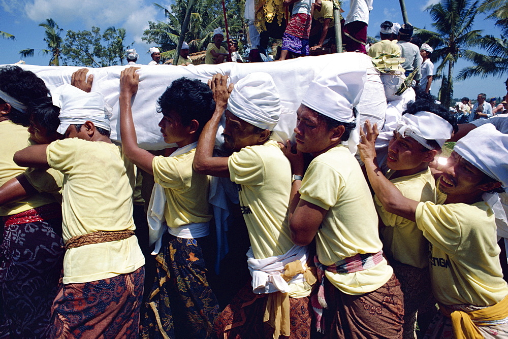 Funeral procession, Bali, Indonesia, Southeast Asia, Asia