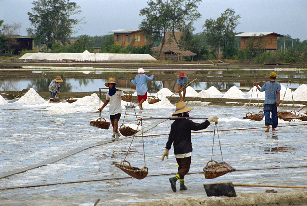 Salt workers, Bangkok, Thailand, Southeast Asia, Asia