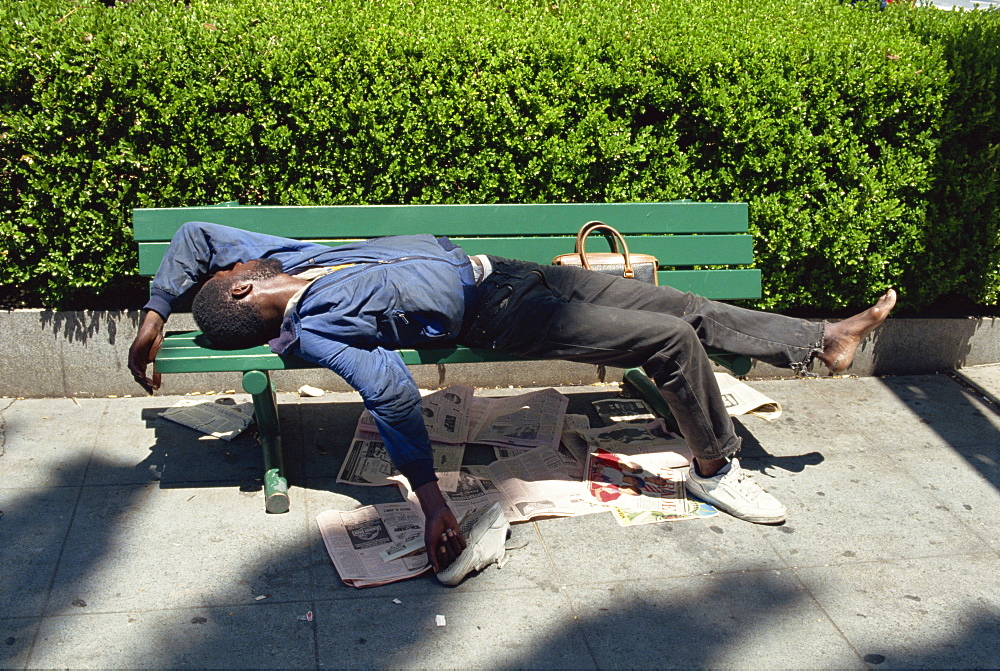 Sleeping on bench, Union Square area, San Francisco, California, United States of America, North America