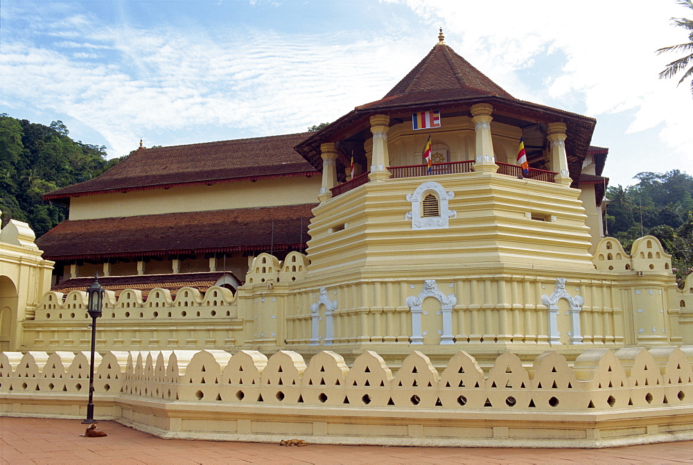 Temple of the Tooth, Kandy, UNESCO World Heritage Site, Sri Lanka, Asia