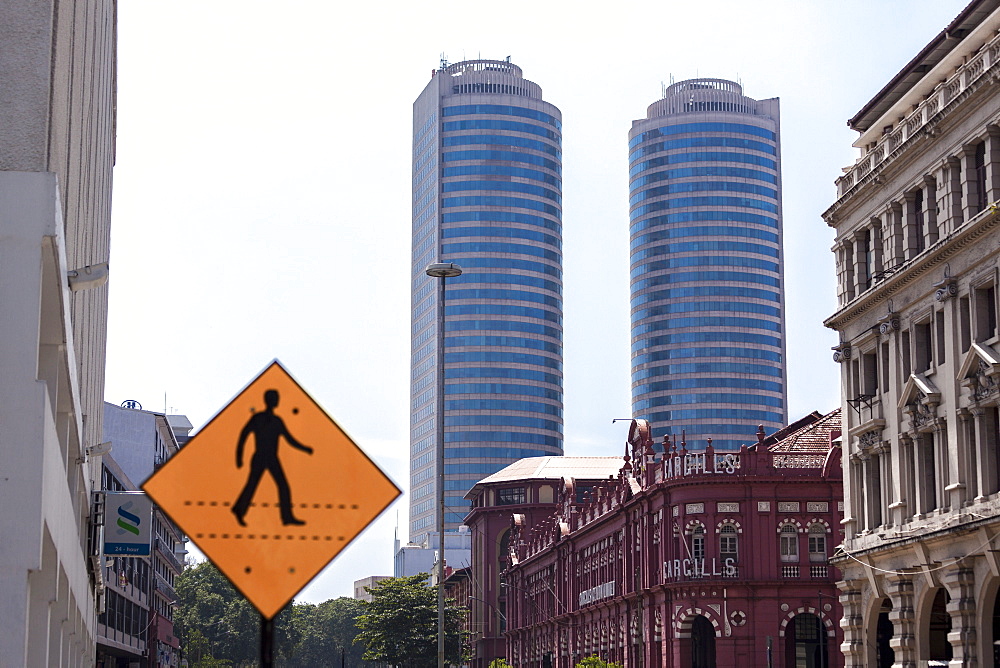 Cargills Shopping Promenade with business district beyond, Colombo, Sri Lanka, Asia 