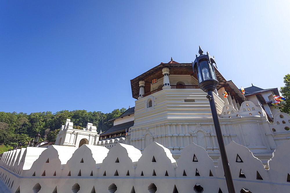 Temple of the Sacred Tooth Relic, UNESCO World Heritage Site, Kandy, Sri Lanka, Asia 