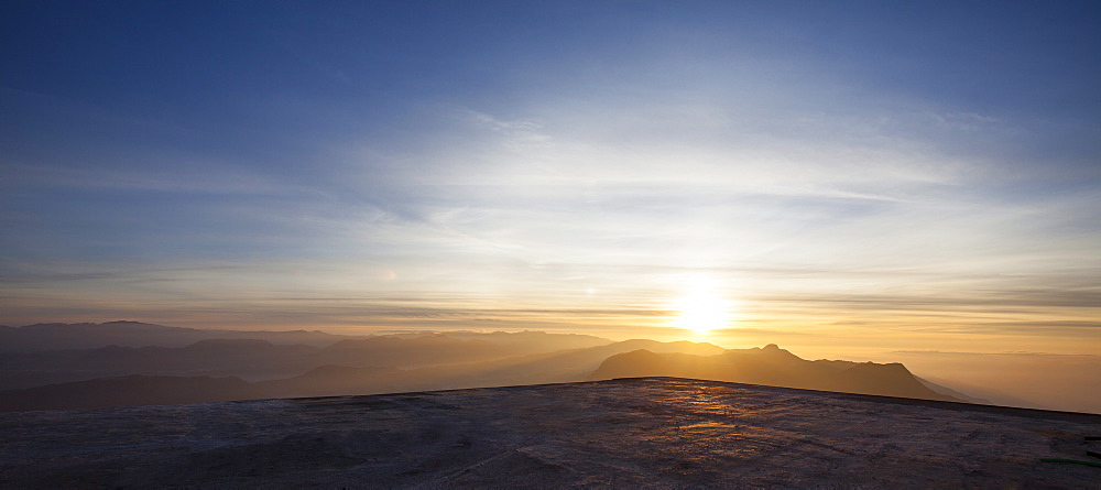 Sunrise from Adam's Peak (Sri Pada), Sri Lanka, Asia 