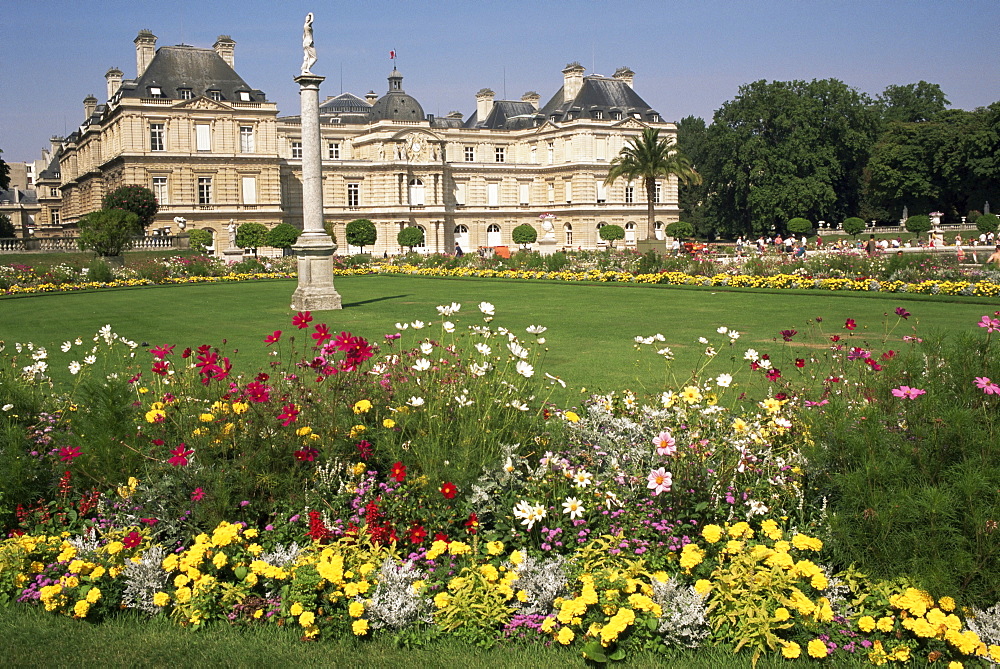 Palais du Luxembourg and gardens, Paris, France, Europe