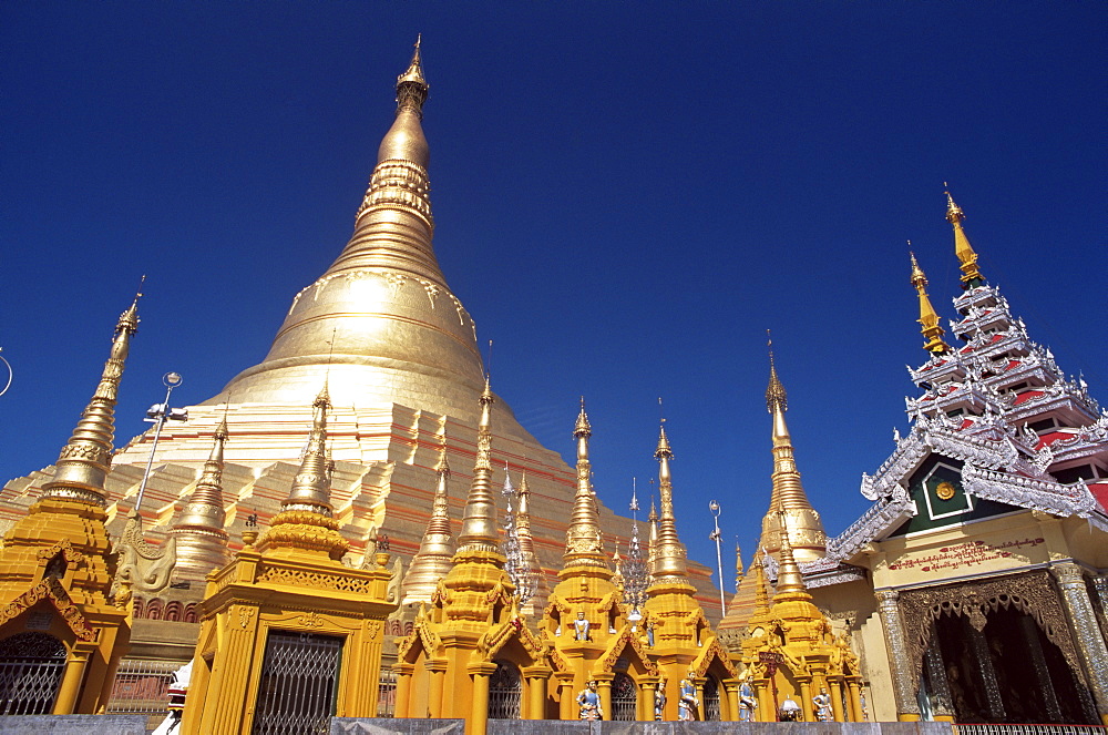 Shwedagon pagoda, Yangon (Rangoon), Myanmar (Burma), Asia