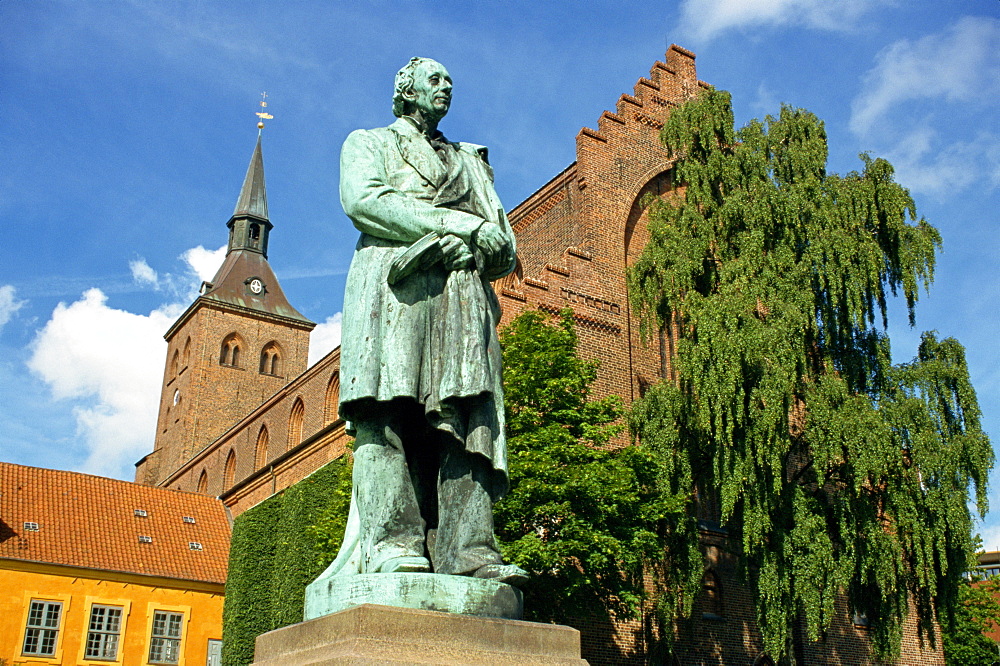 Statue of Hans Christian Andersen, Odense, Funen, Denmark, Scandinavia, Europe