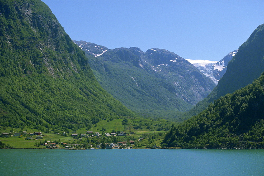 Small settlement beside a fjord, Norway, Scandinavia, Europe