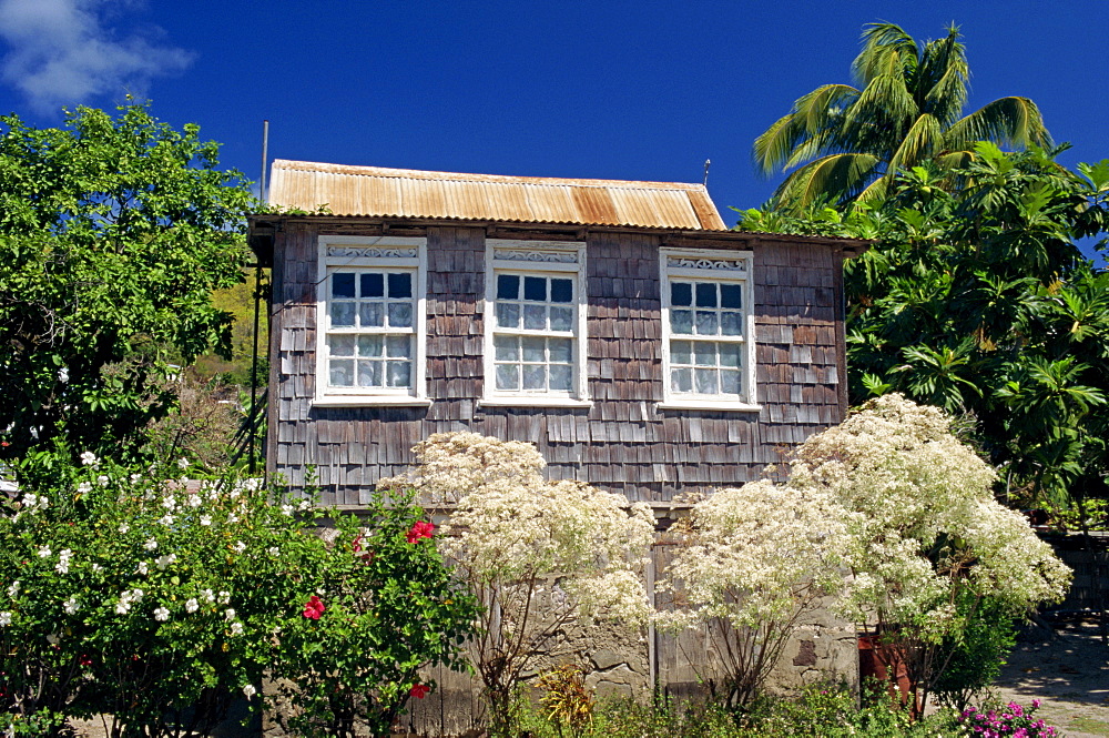 Shingle house, Bequia, Port Elizabeth, Grenadines, Windward Islands, West Indies, Caribbean, Central America