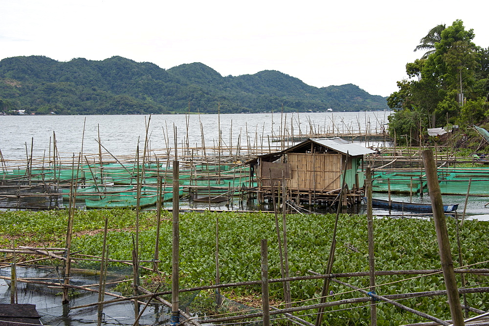 Tondano Lake, Sulawesi, Indonesia, Southeast Asia, Asia