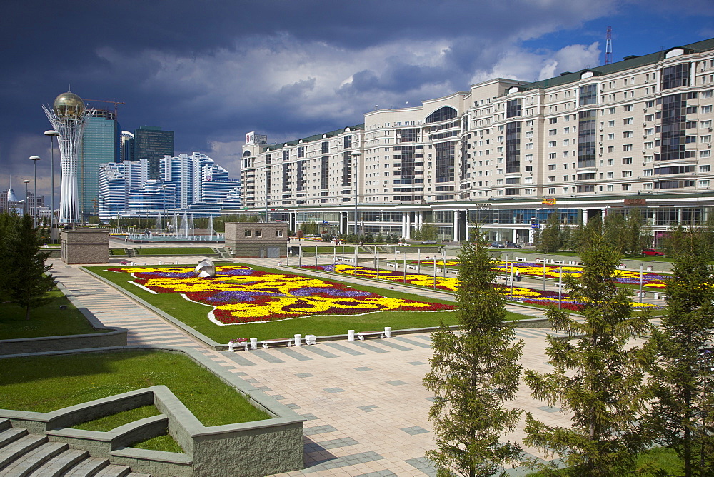 Nurzhol bulvar, central boulevard of Kazakhstan's new governmental and administrative zone, Astana, Kazakhstan, Central Asia, Asia