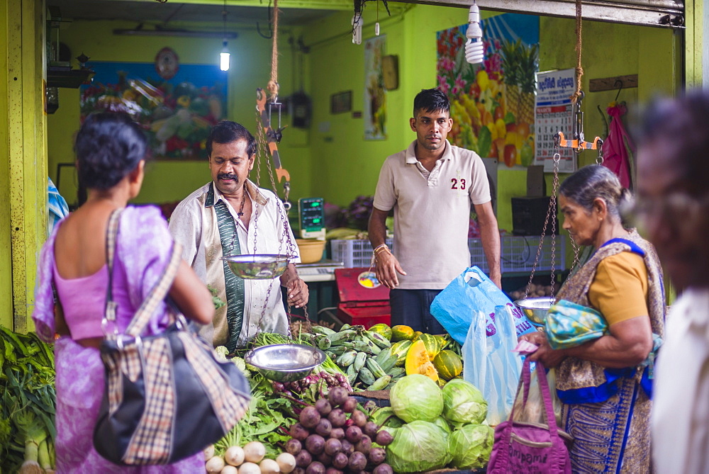 Street scene in Kandy market, Kandy, Central Province in the Sri Lanka, Asia