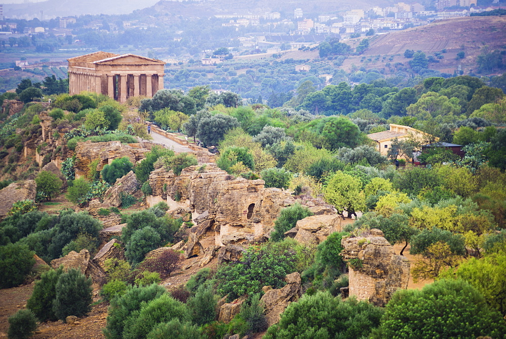 Temple of Concordia (Tempio della Concordia), Valley of the Temples (Valle dei Templi), Agrigento, UNESCO World Heritage Site, Sicily, Italy, Europe 