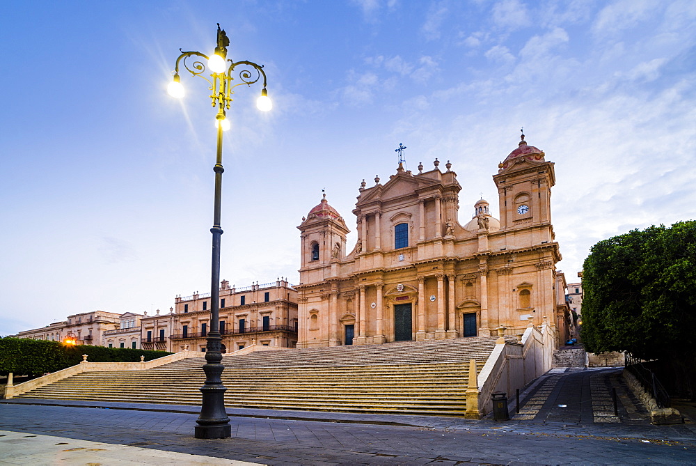 Duomo (Noto Cathedral) (St. Nicholas Cathedral) (Cattedrale di Noto), Piazza Municipio, Noto, Val di Noto, UNESCO World Heritage Site, Sicily, Italy, Europe 