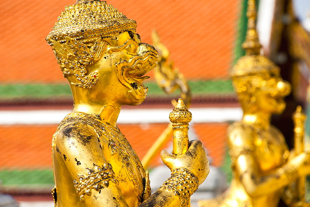 Gold guardian statue at the Grand Palace, Bangkok, Thailand, Southeast Asia, Asia