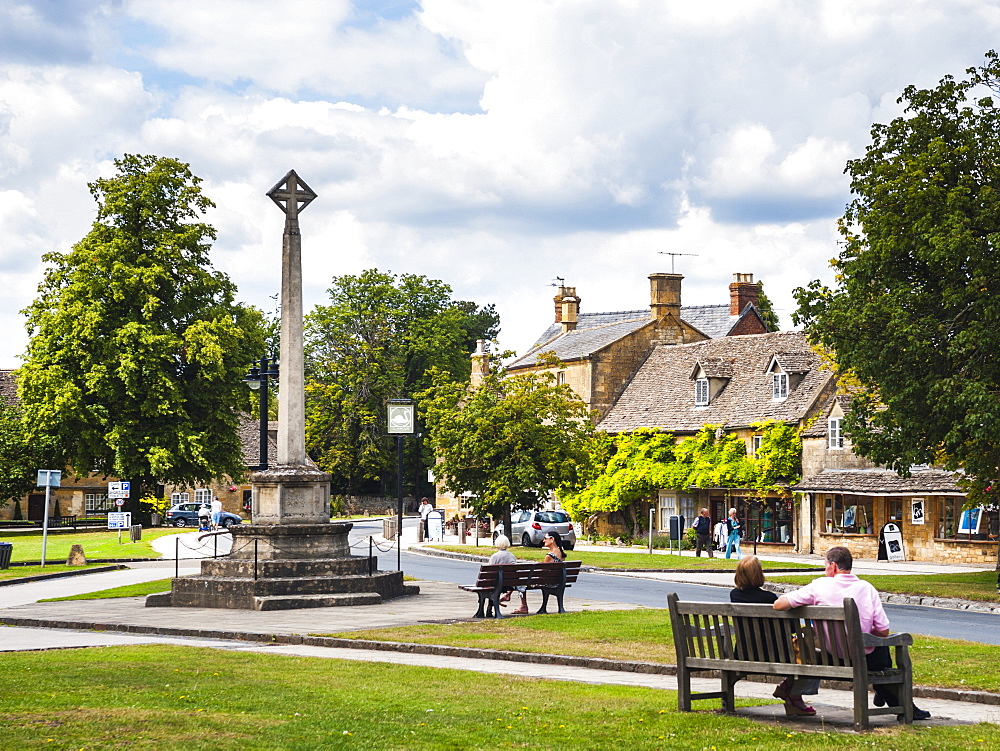 Broadway, a typical cotswold village, Gloucestershire, The Cotswolds, England, United Kingdom, Europe