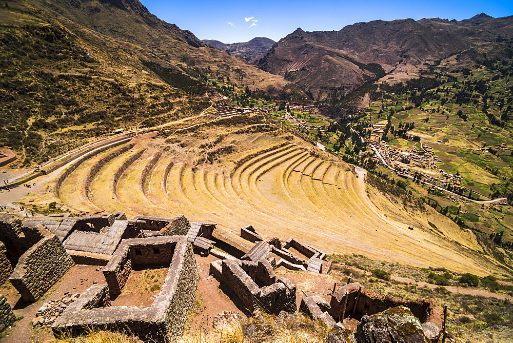 Pisac Inca Ruins, Sacred Valley of the Incas (Urubamba Valley), near Cusco, Peru, South America