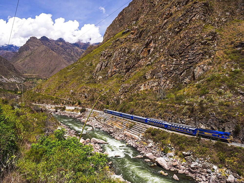 Train between Aguas Calientes and Ollantaytambo through the Sacred Valley, Cusco Region, Peru, South America