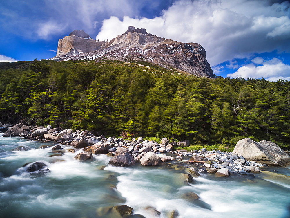 Los Cuernos mountains and Rio Frances, French Valley, Torres del Paine National Park, Patagonia, Chile, South America