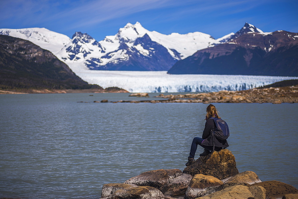 Woman at Perito Moreno Glaciar, Los Glaciares National Park, UNESCO World Heritage Site, near El Calafate, Patagonia, Argentina, South America