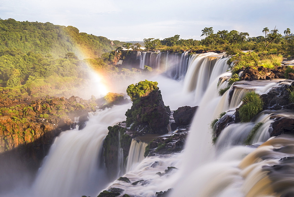 Iguazu Falls (Iguassu Falls) (Cataratas del Iguazu), UNESCO World Heritage Site, Misiones Province, Argentina, South America