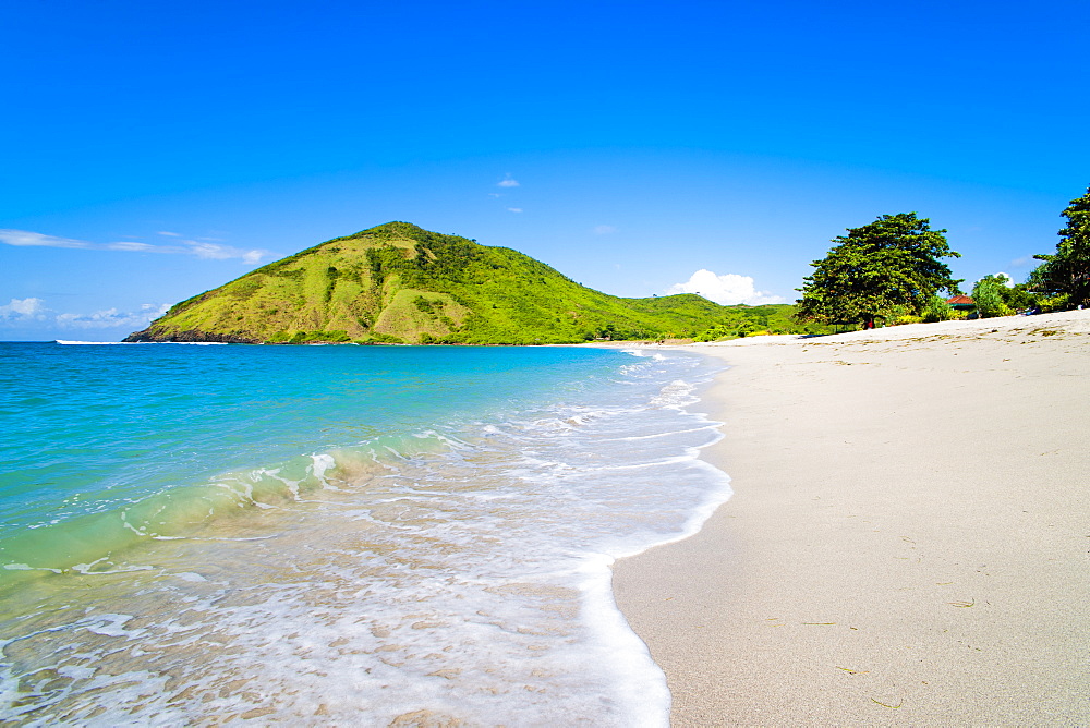 White sandy Mawun Beach, South Lombok, Indonesia, Southeast Asia, Asia