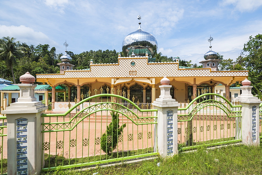 Baburrahman Mosque, Pulau Weh Island, Aceh Province, Sumatra, Indonesia, Southeast Asia, Asia