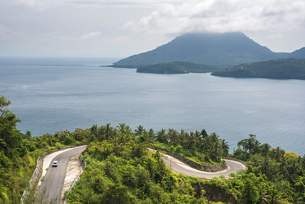 Minivan exploring Pulau Weh Island, Aceh Province, Sumatra, Indonesia, Southeast Asia, Asia