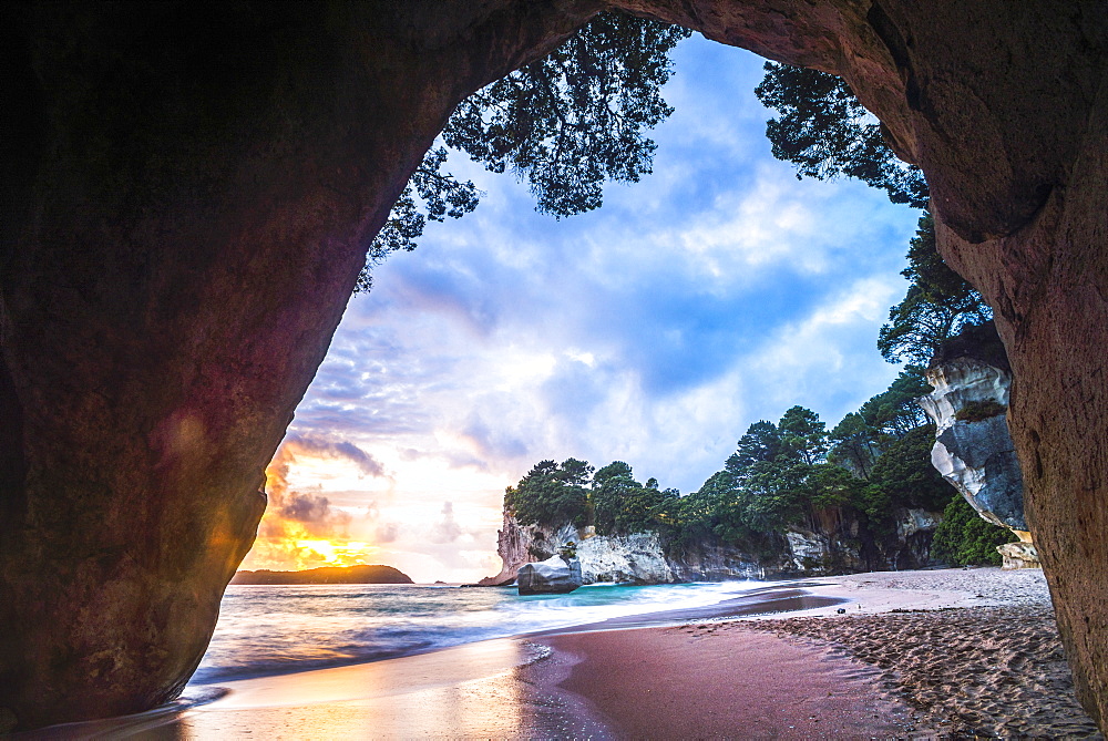 Cathedral Cove beach at sunrise, Coromandel Peninsula, North Island, New Zealand, Pacific