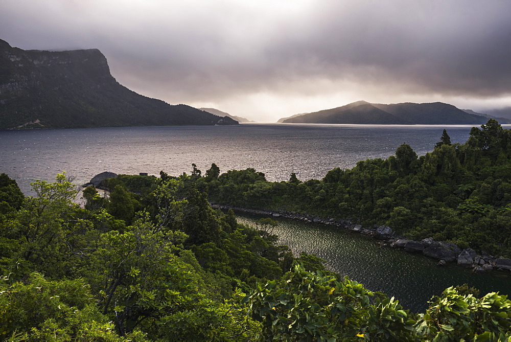 Lake Waikaremoana, Te Urewera, Eastland, North Island, New Zealand, Pacific