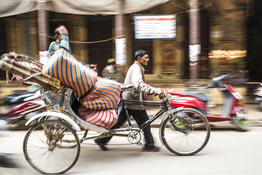 Street scene in Varanasi, Uttar Pradesh, India, Asia