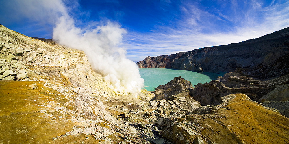 Kawah Ijen's acidic turquoise blue crater lake, Java, Indonesia, Southeast Asia, Asia