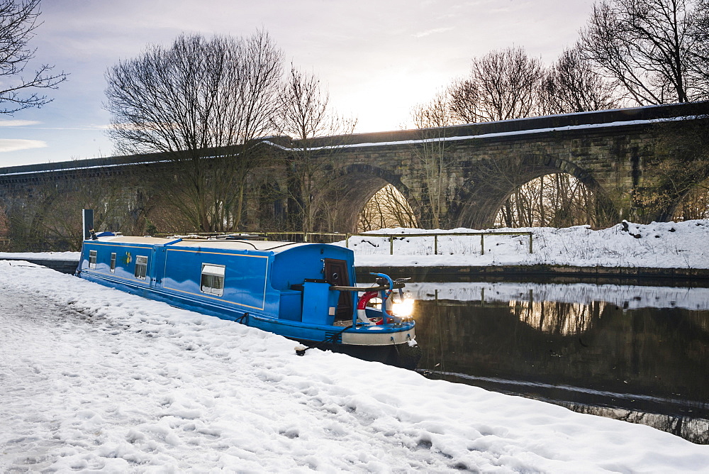 Chirk Aqueduct, Llangollen Canal across Cieriog Valley spanning England and Wales, United Kingdom, Europe